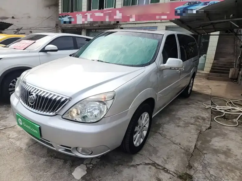 Buick GL8, 2016