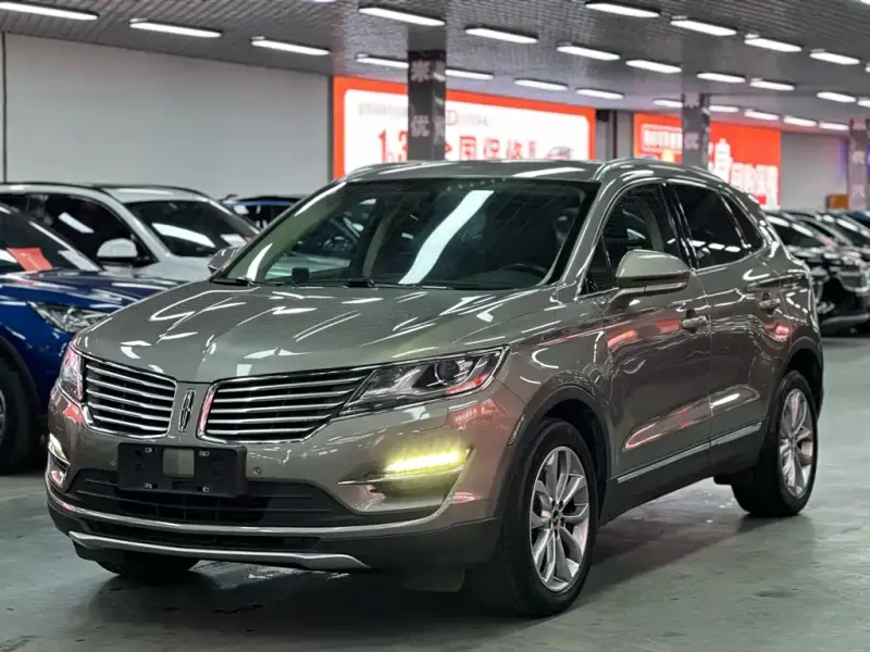 Lincoln MKC, 2017