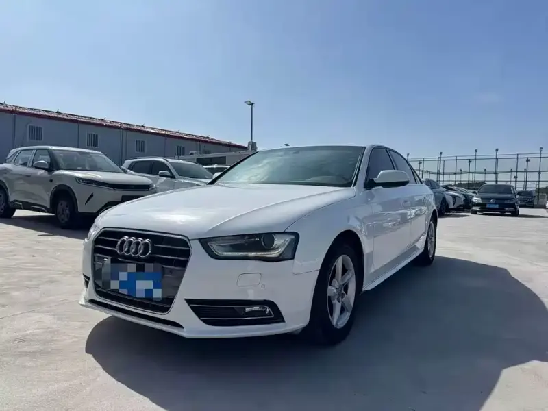 Audi A4L, 2015 — фото 1