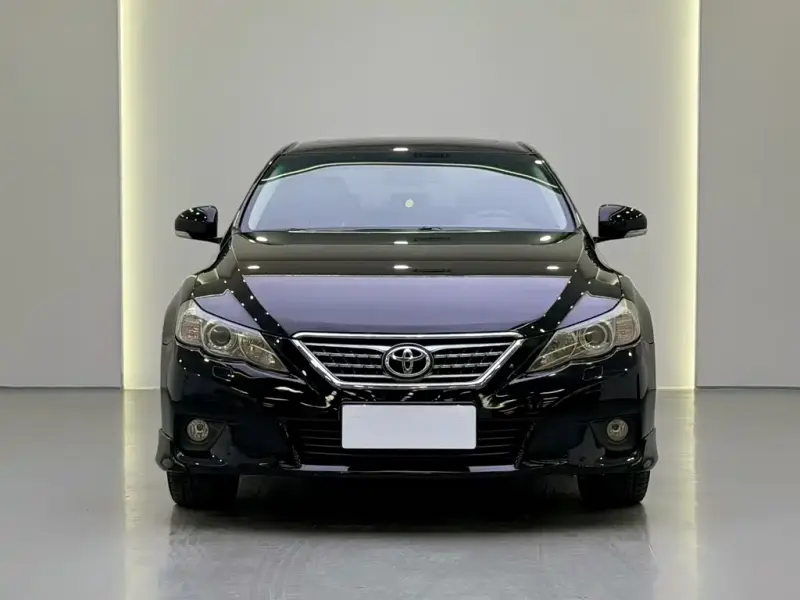 Toyota Reiz, 2013