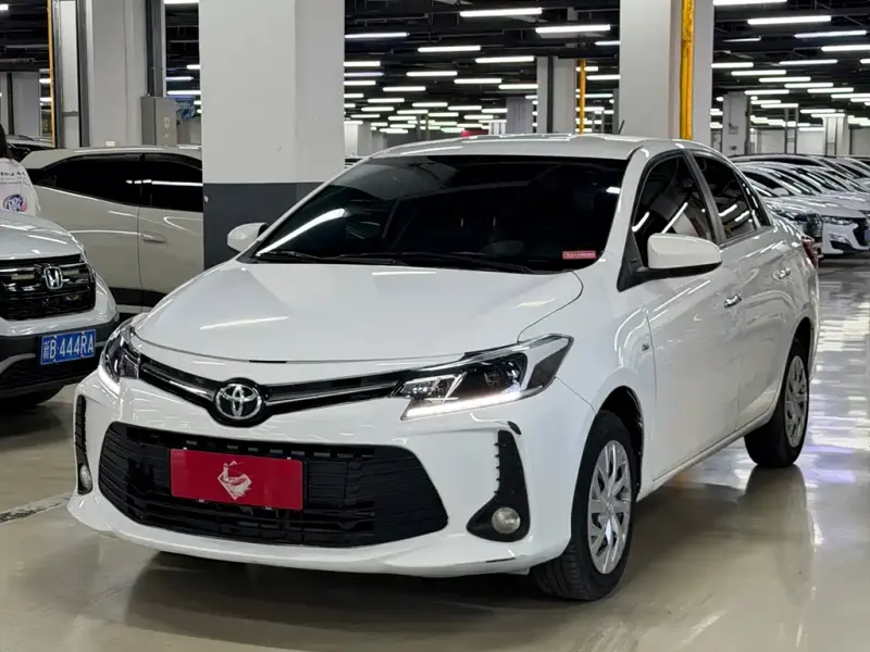 Toyota Vios, 2023 — фото 1