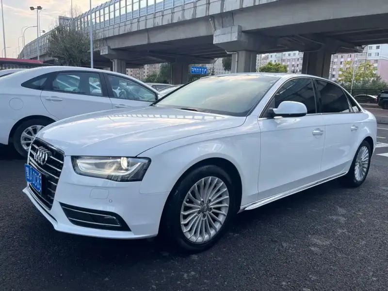 Audi A4L, 2016 — фото 1