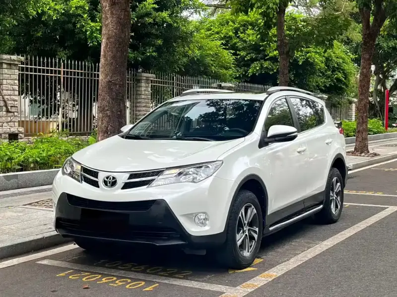 Toyota RAV4, 2016 — фото 1