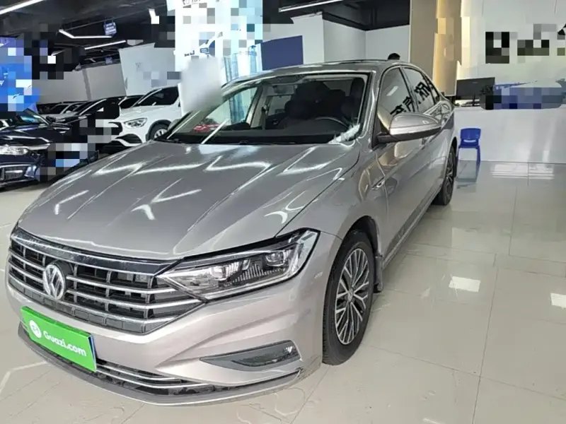 Volkswagen Sagitar, 2020