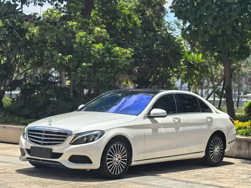 Mercedes-Benz C-Class, 2015
