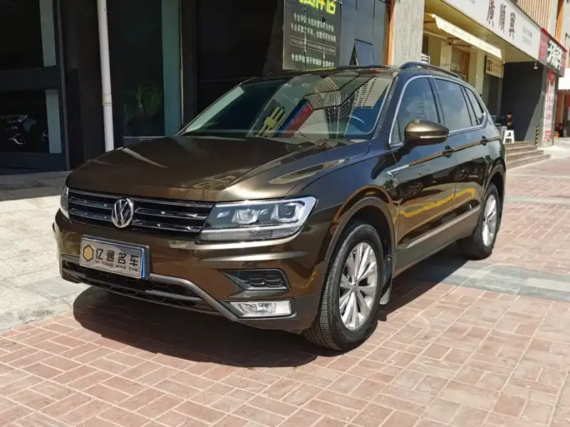 Volkswagen Tiguan L, 2017