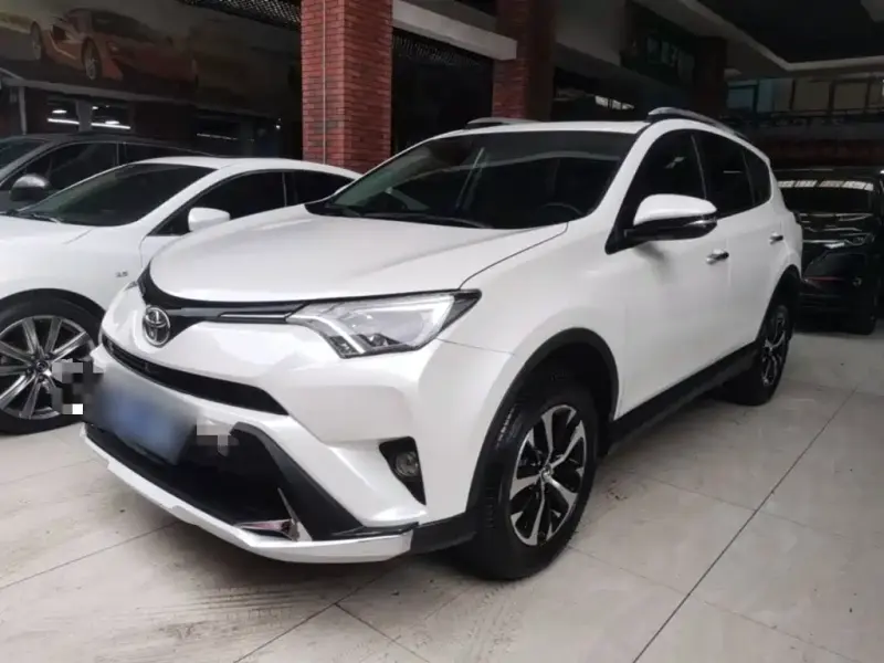 Toyota RAV4, 2017 — фото 1