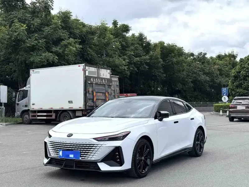 Changan UNI-V, 2025