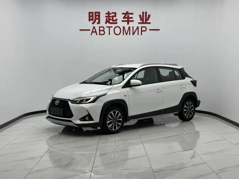 Toyota Yaris L, 2023