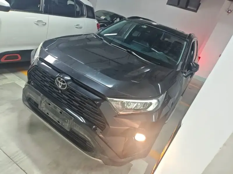 Toyota RAV4, 2021