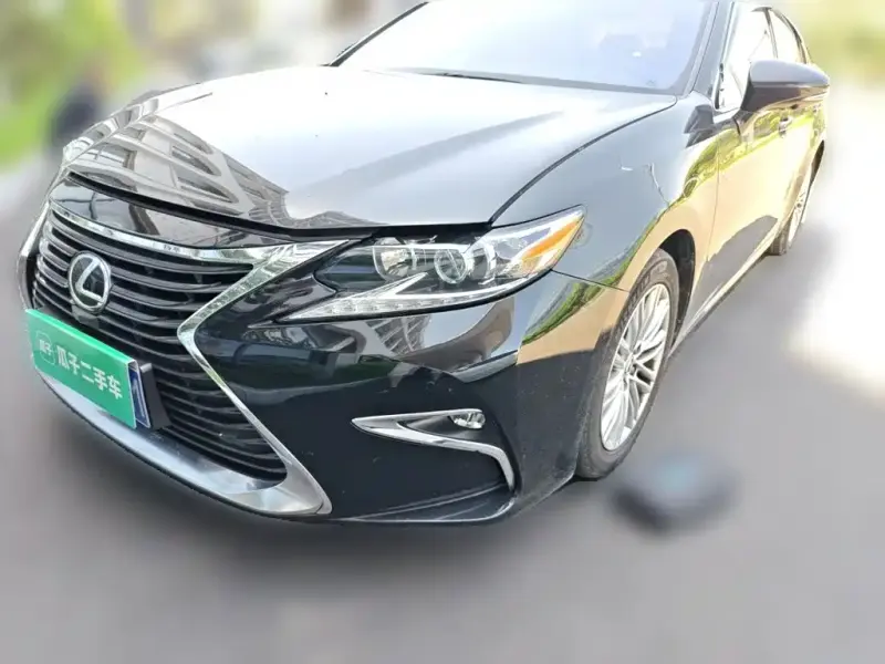 Lexus ES, 2017