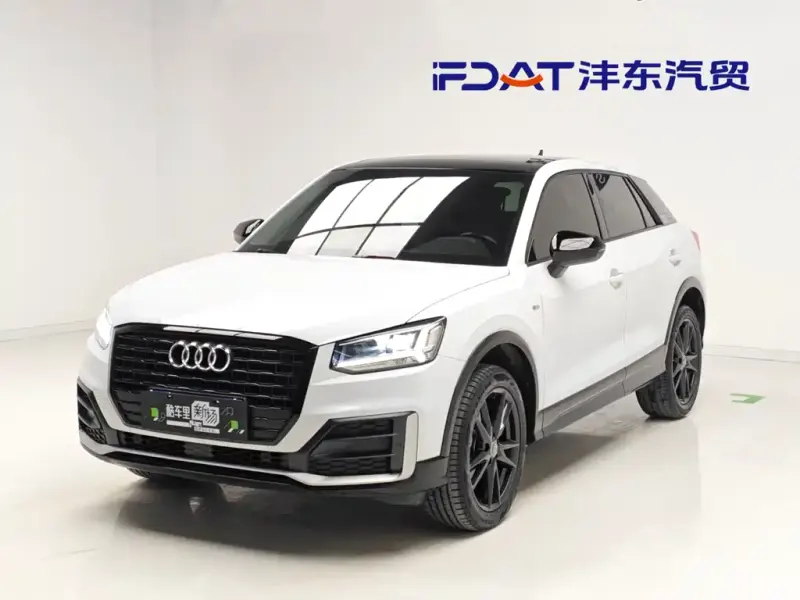 Audi Q2L, 2021