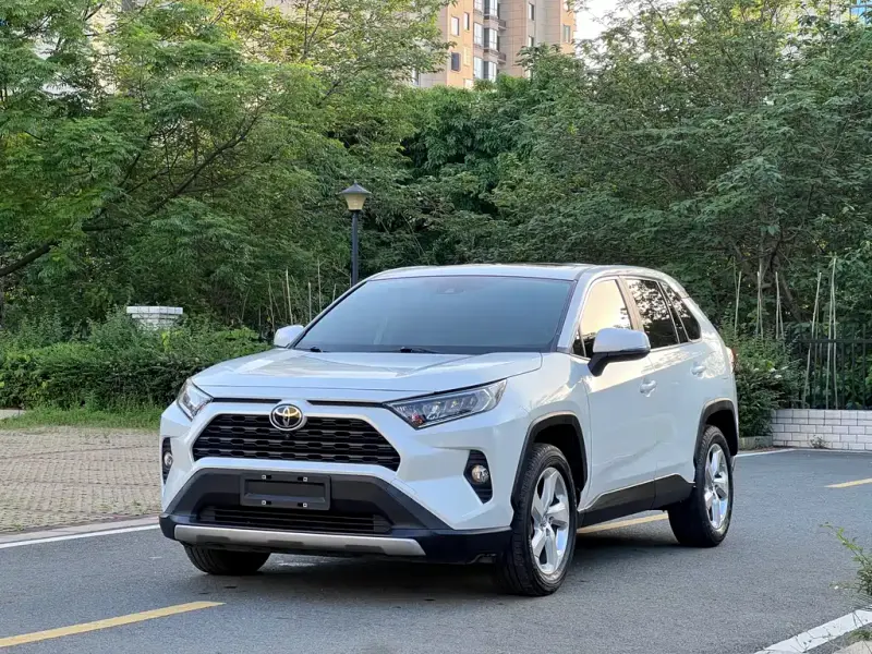 Toyota RAV4, 2021 — фото 1