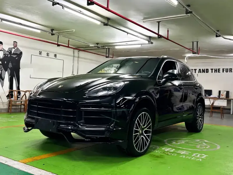Porsche Cayenne, 2012