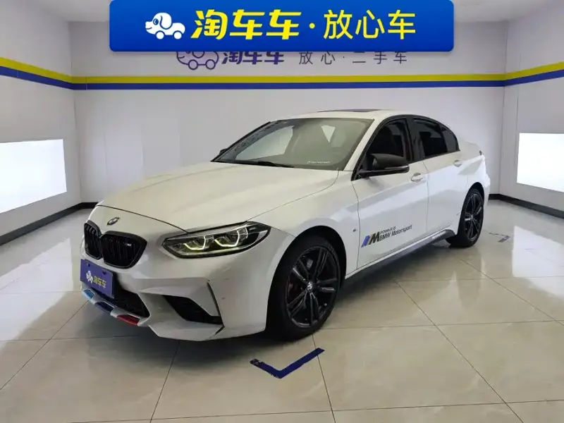 BMW 1 Series, 2021