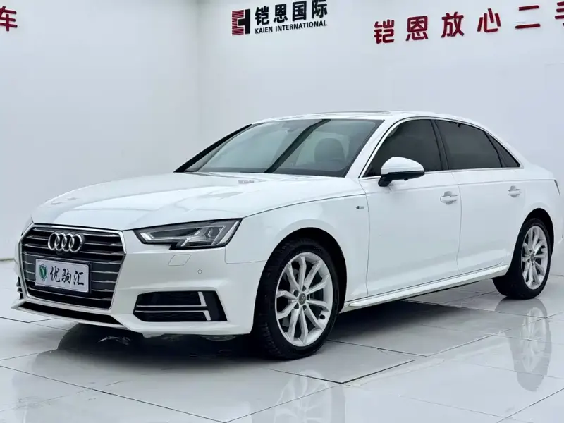 Audi A4L, 2018 — фото 1