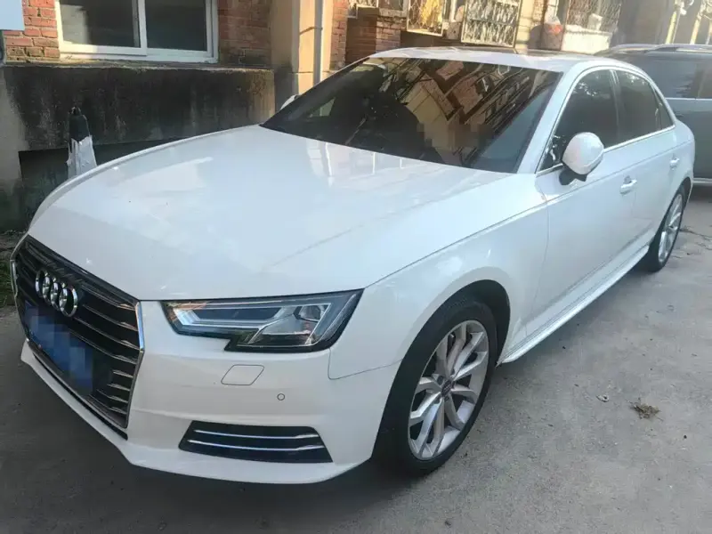Audi A4L, 2017 — фото 1