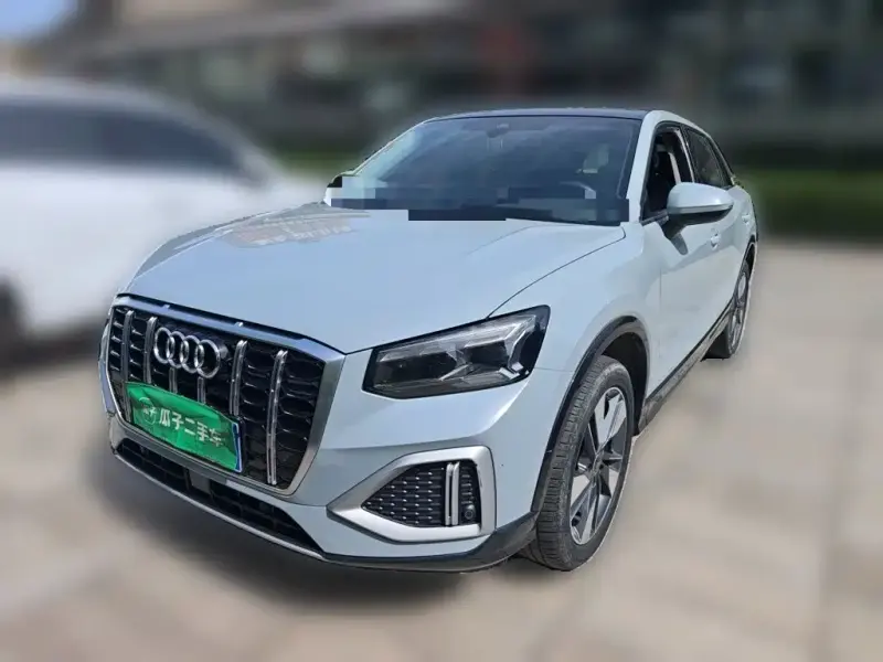 Audi Q2L, 2022