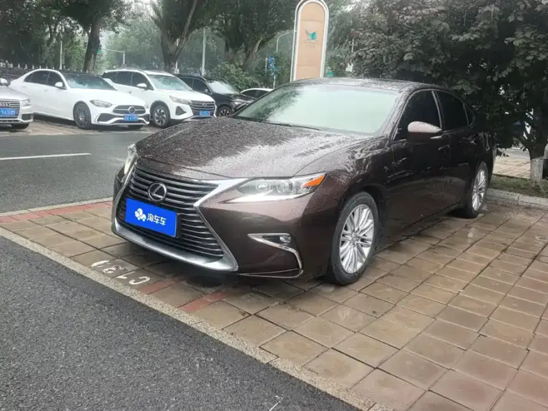 Lexus ES, 2017
