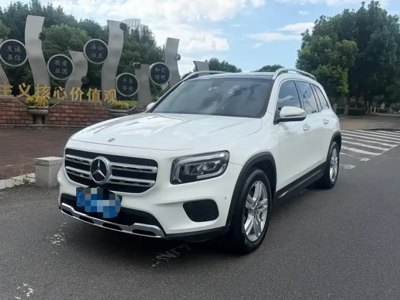 Mercedes-Benz GLB, 2020