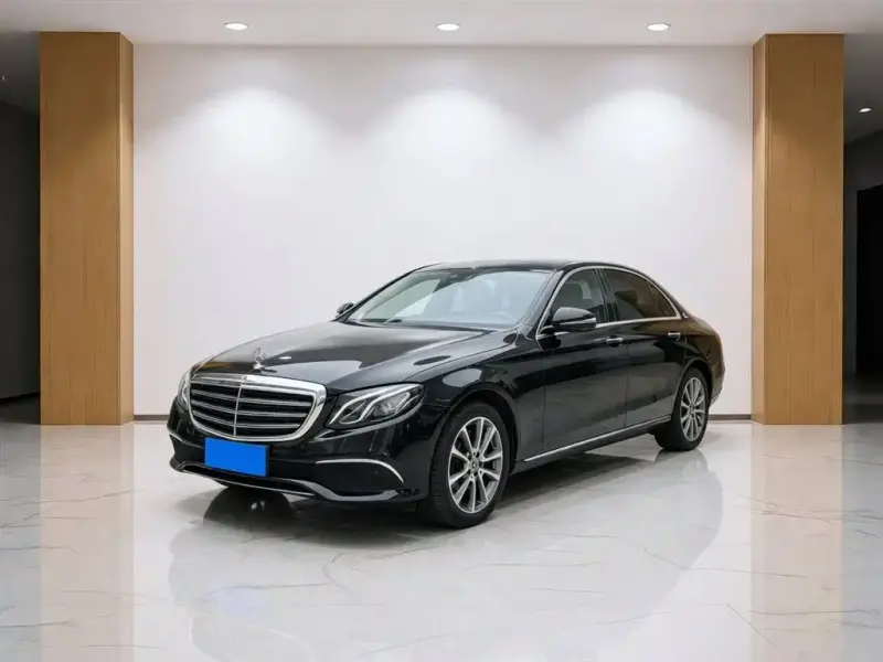 Mercedes-Benz E-Class, 2018 — фото 1