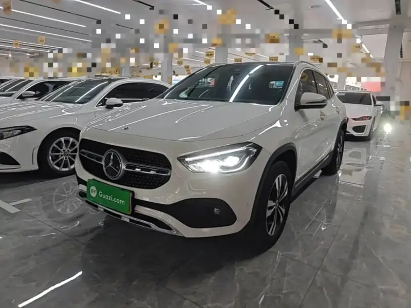 Mercedes-Benz GLA, 2022 — фото 1
