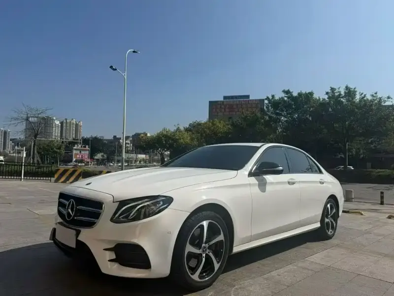 Mercedes-Benz E-Class, 2018 — фото 1