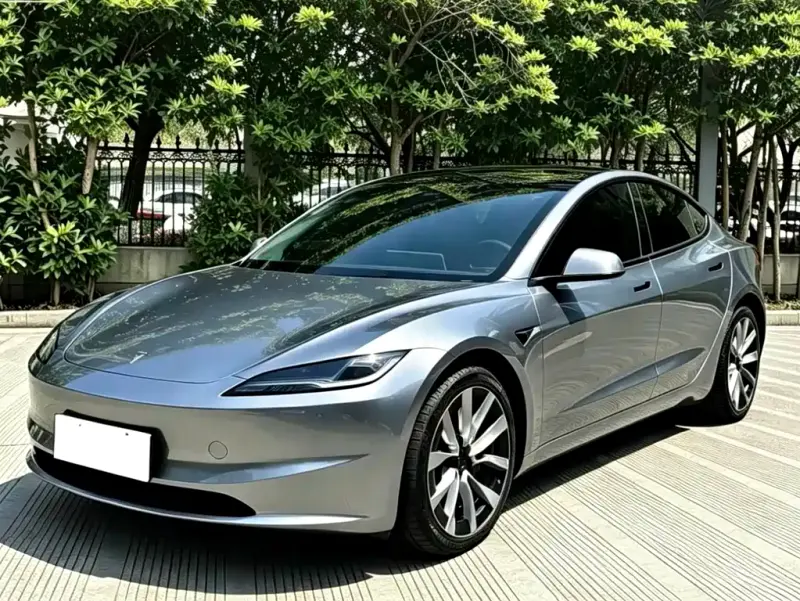 Tesla Model 3, 2025 — фото 1