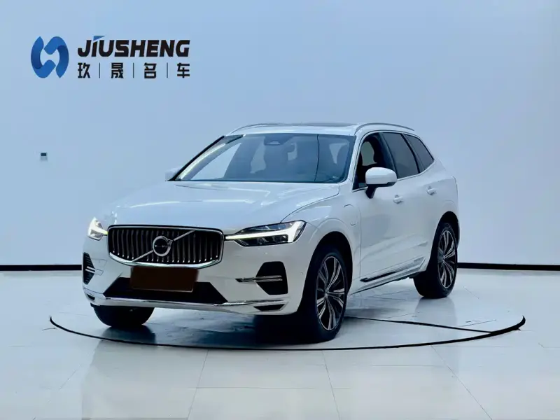 Volvo XC60 PHEV, 2022