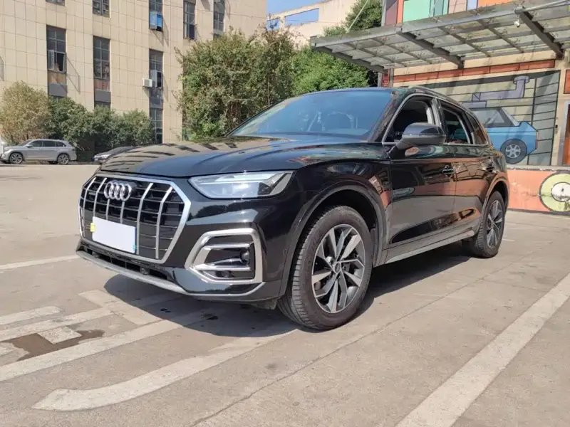 Audi Q5L, 2022