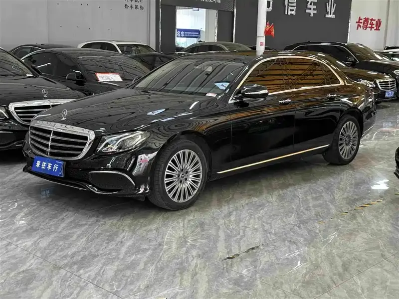 Mercedes-Benz E-Class, 2020 — фото 1