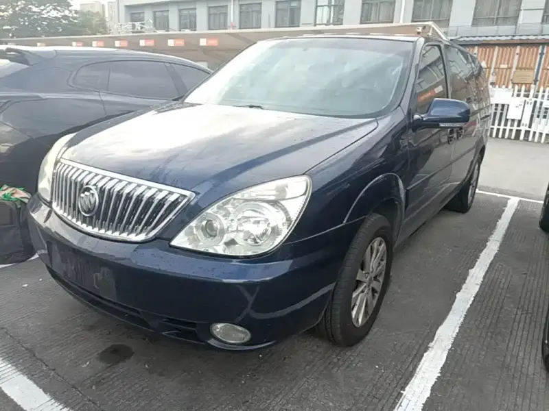Buick GL8, 2016