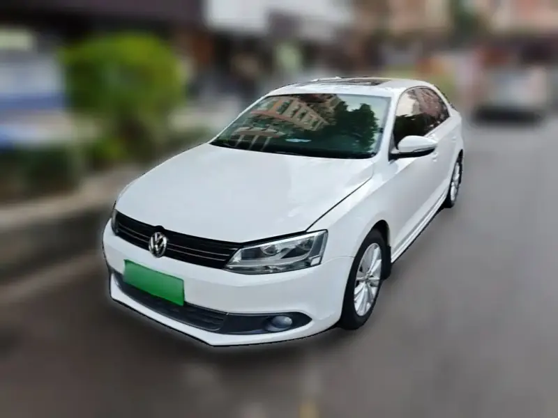 Volkswagen Sagitar, 2015