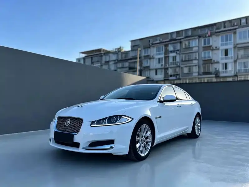Jaguar XF, 2014