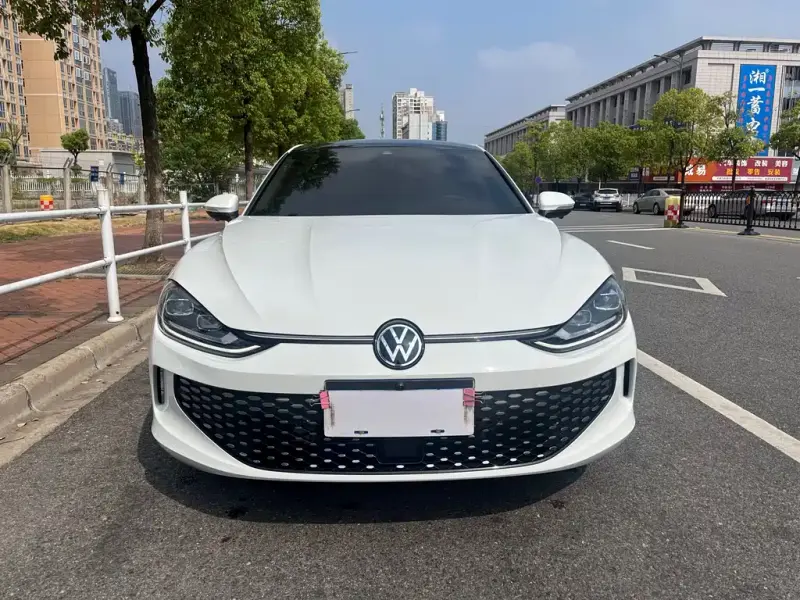 Volkswagen Lamando, 2023