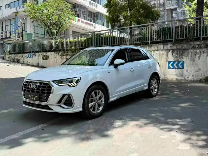 Audi Q3, 2020