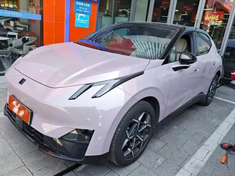 Lynk & Co Z20, 2025