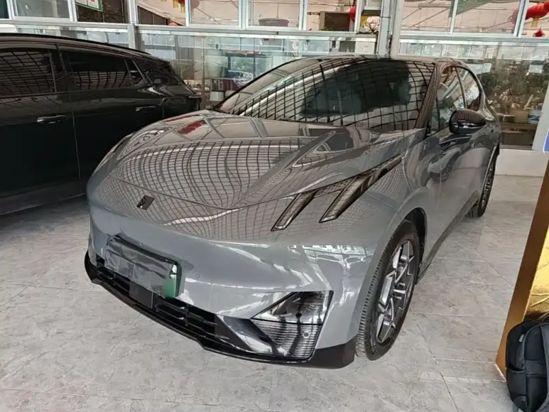 Lynk & Co Z20, 2024