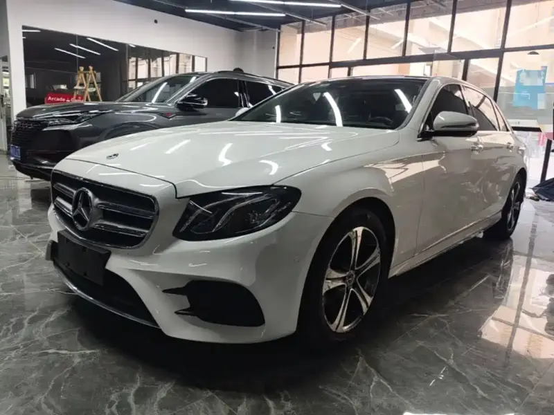 Mercedes-Benz E-Class, 2017 — фото 1