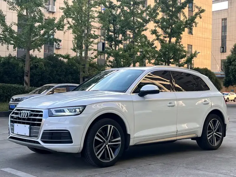 Audi Q5L, 2020