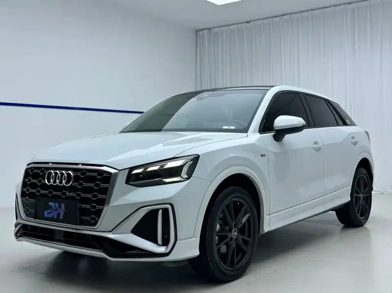 Audi Q2L, 2022