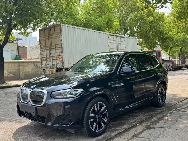 BMW iX3, 2024
