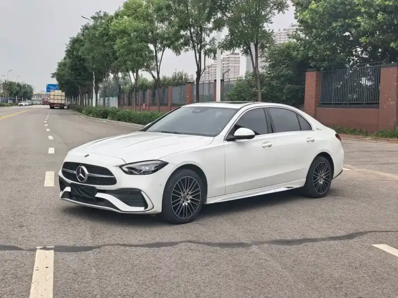 Mercedes-Benz C-Class, 2024