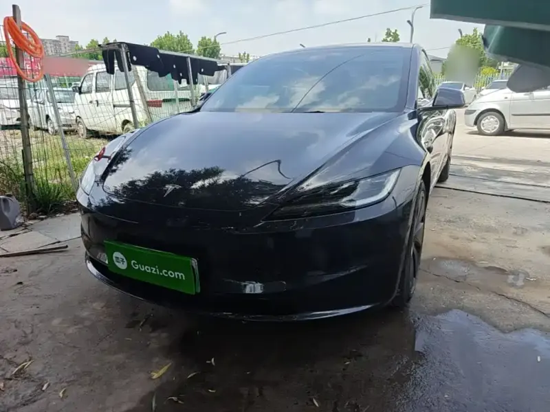 Tesla Model 3, 2024