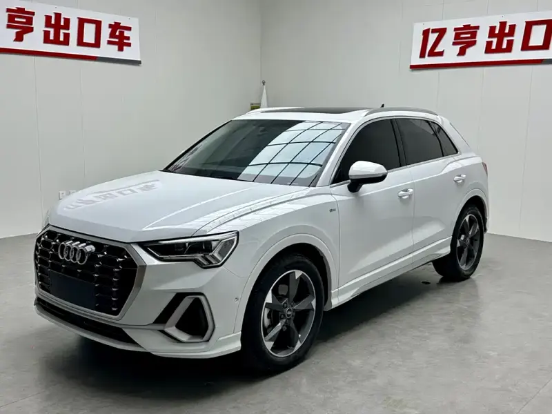 Audi Q3, 2022