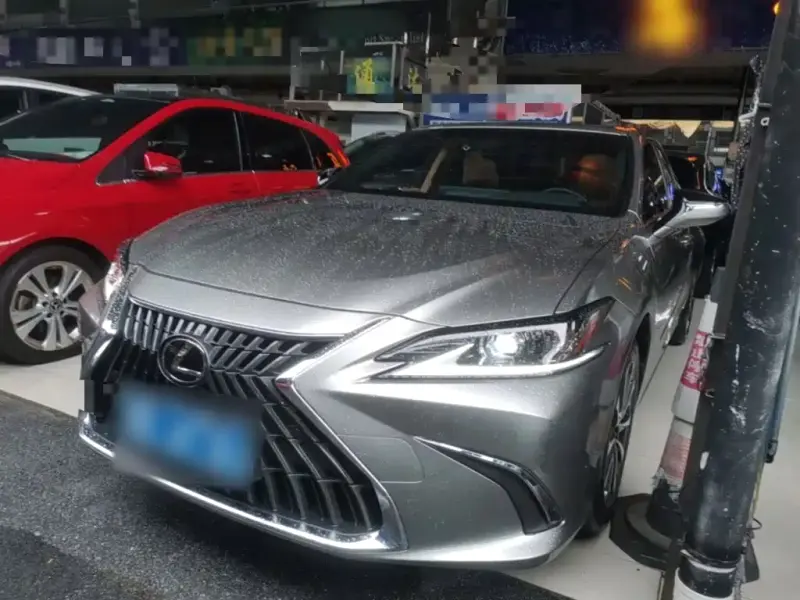 Lexus ES, 2024