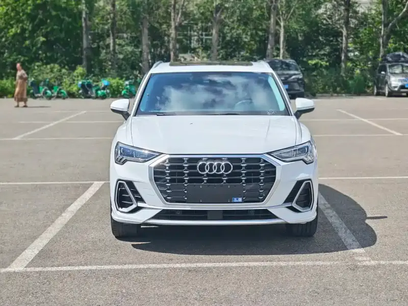 Audi Q3, 2022