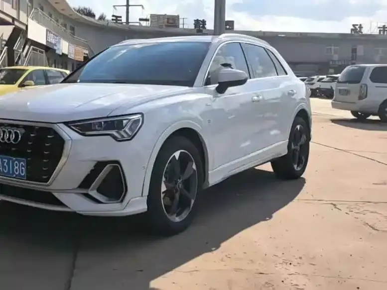 Audi Q3, 2022