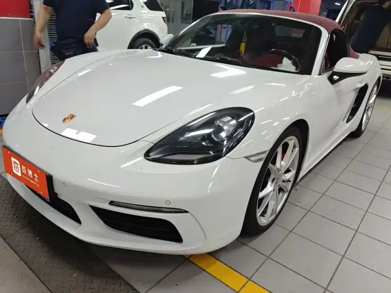 Porsche 718, 2018