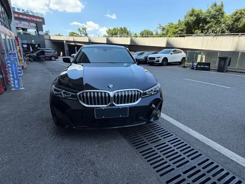 BMW 3 Series, 2023
